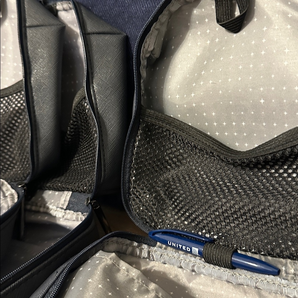 3 United Polaris Travel Cases in Dark Navy - Picture 4 of 4